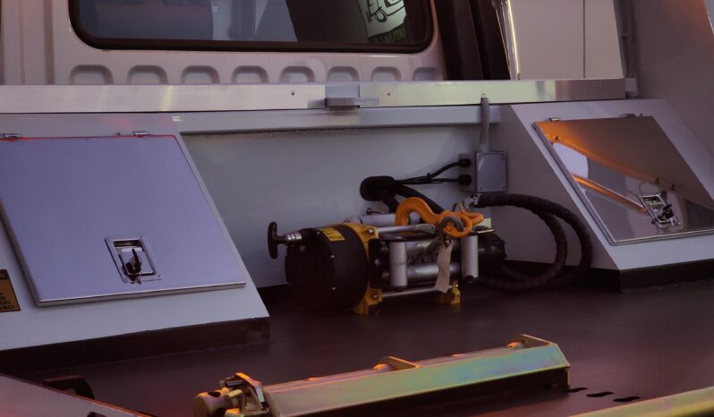 
								Fuso Fighter 1224 full									