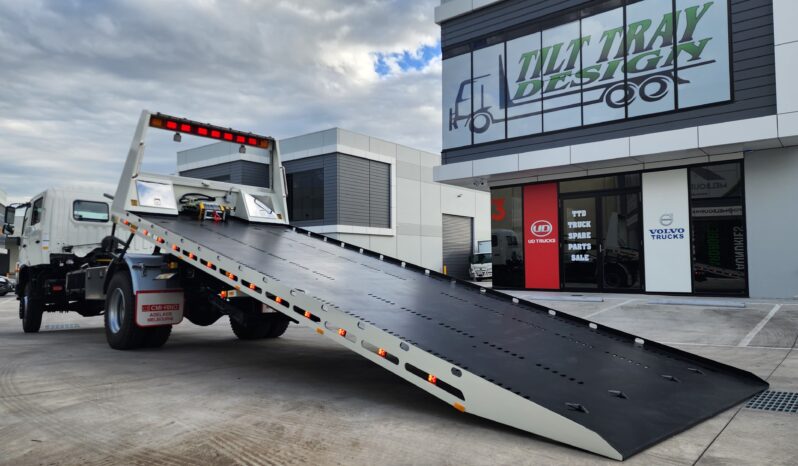 
								Hino 500 Series GT1528 full									
