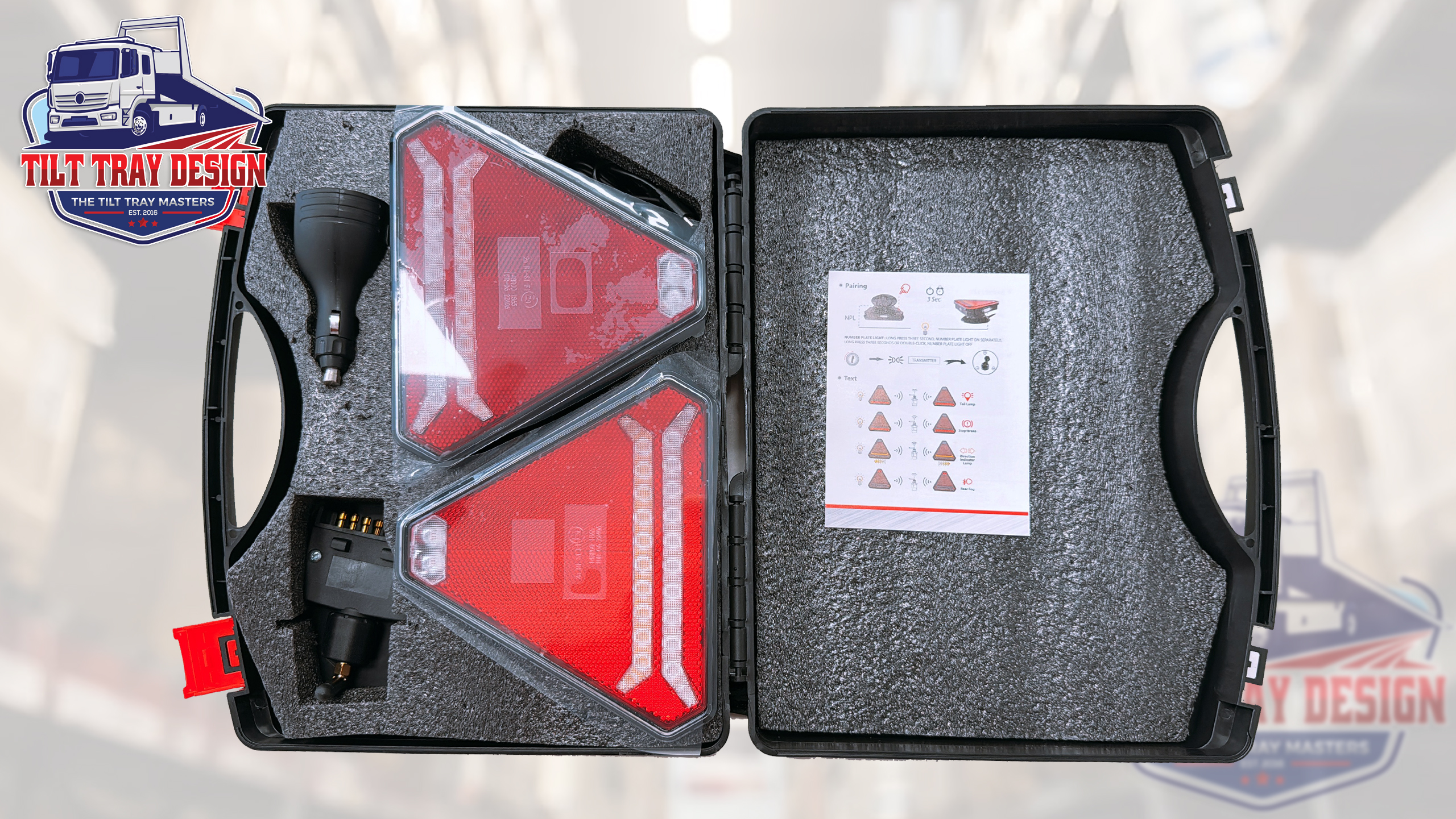 Tilt Tray Design - G20496 - LED WIRELESS TRIANGLE LIGHTING KIT 12/24V - Tow Truck Accessories