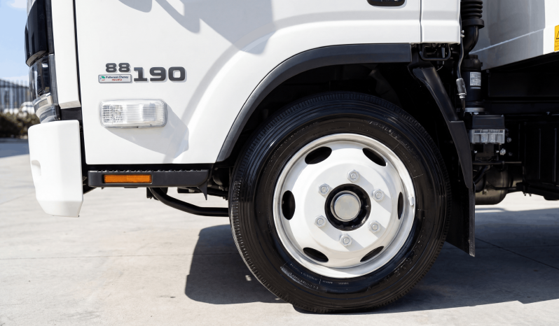 
								ISUZU NQR 2026 full									