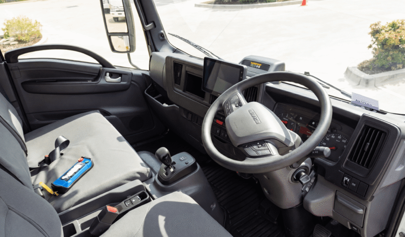 
								ISUZU NQR 2026 full									